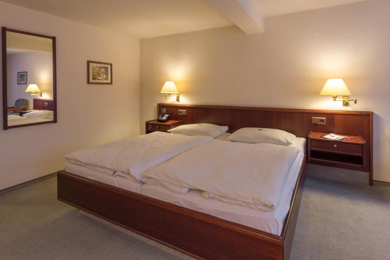 Hotel Altdeutsche Weinstuben Freyburg Zewnętrze zdjęcie
