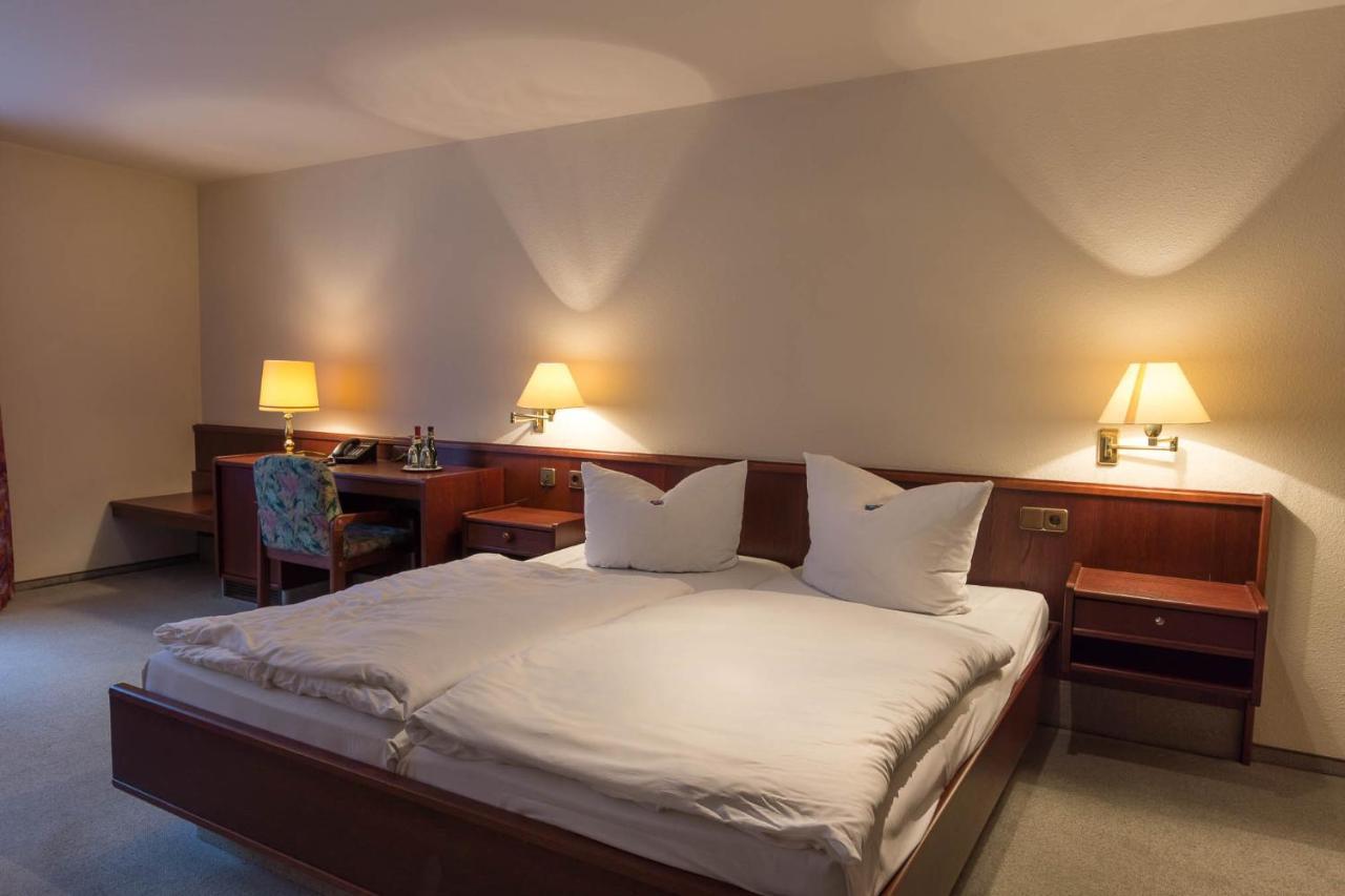 Hotel Altdeutsche Weinstuben Freyburg Zewnętrze zdjęcie