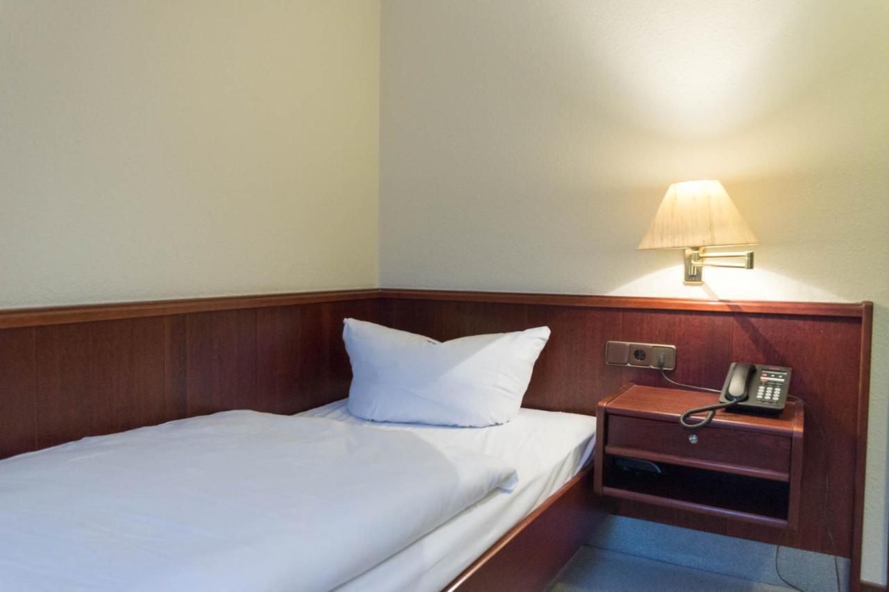 Hotel Altdeutsche Weinstuben Freyburg Zewnętrze zdjęcie